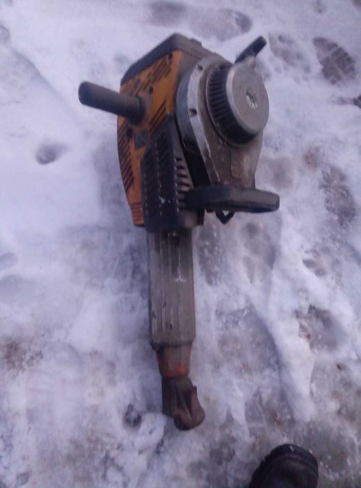 Отбойный молоток бензиновый Wacker Neuson BH 23 (27*80) бетонолом