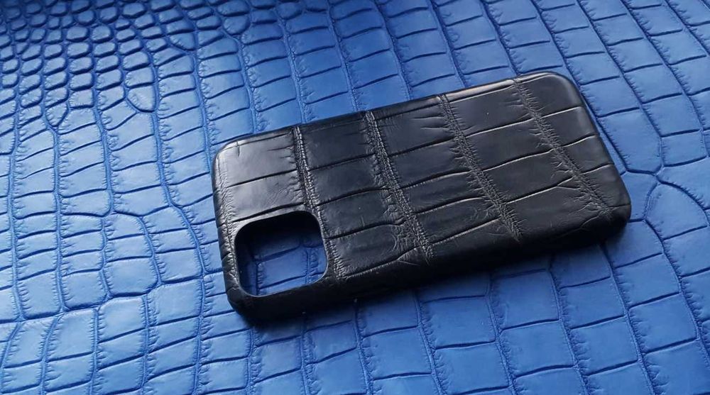 Крокодиловий чохол iPhone 16 ProMax та інші