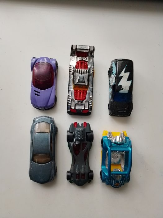 Машинки hot wheels