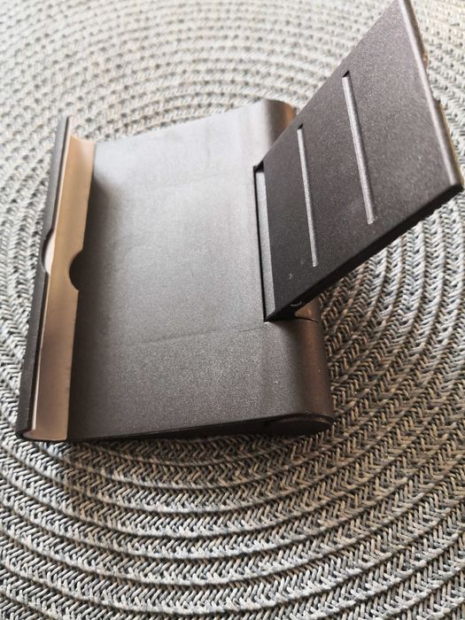 Подставка под телефон