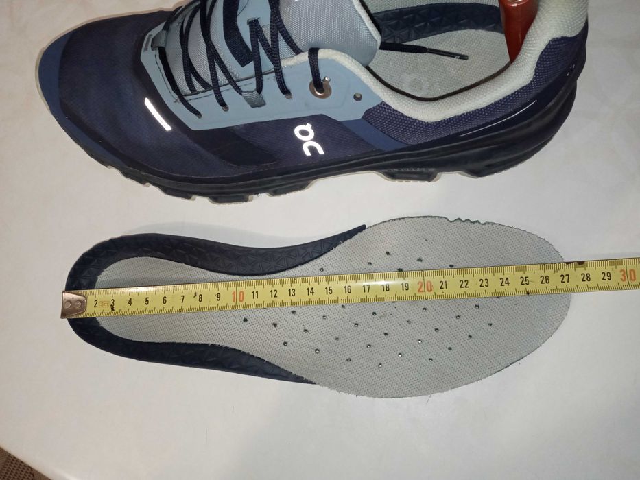 Кроссовки On Cloudventure Waterproof  41 размер