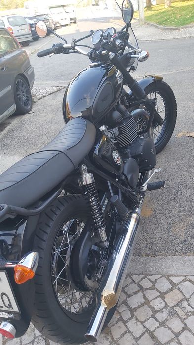 Triumph bonneville T100