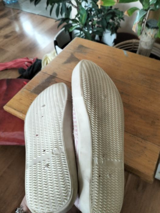 Tenisówki nowe paski