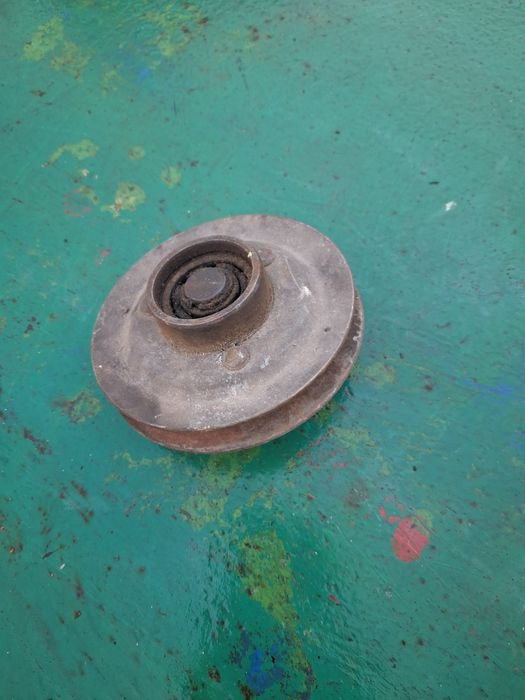 Ролик з підшипником