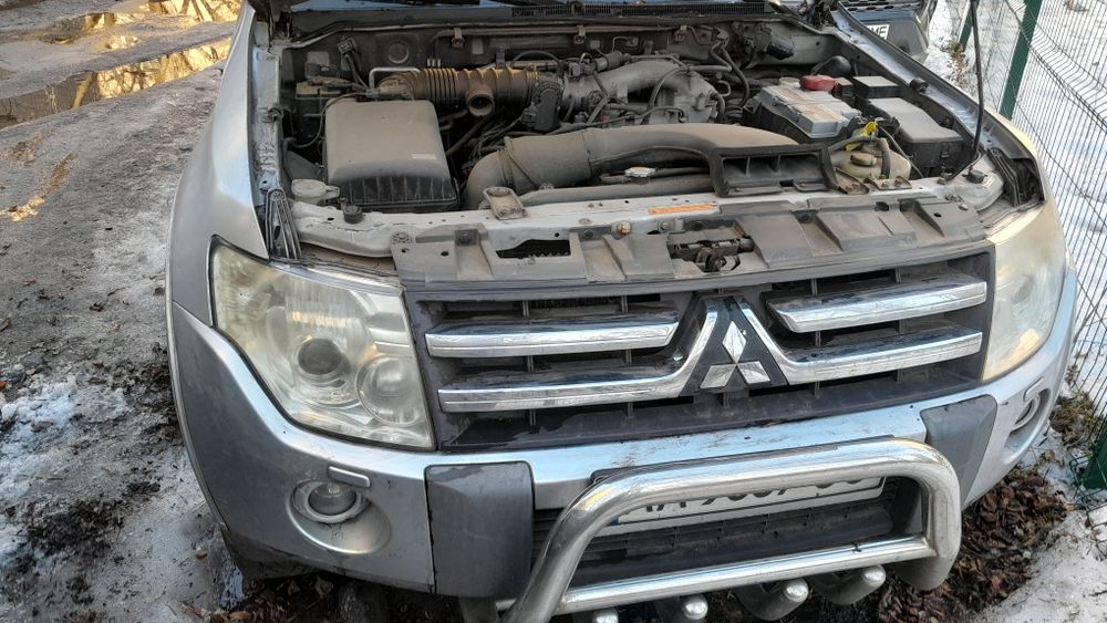 Автомобіль Mitsubishi  Pajero