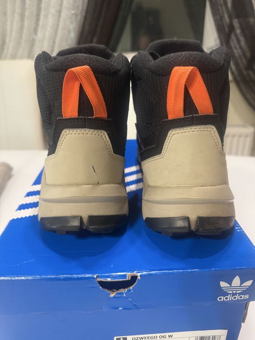 ботинки чоловічі adidas