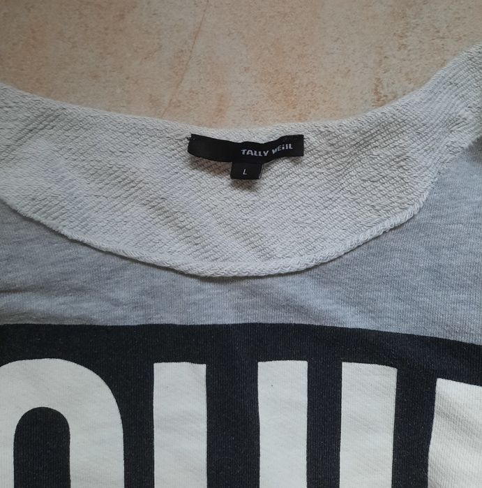 Bluza szara L Tally Weijl z napisem OUI!