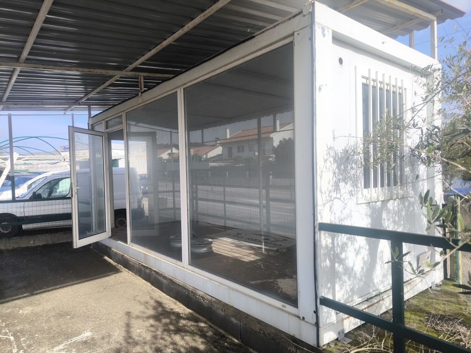 Vendo contentor de 6 metros por 2.5m   6x2.5m