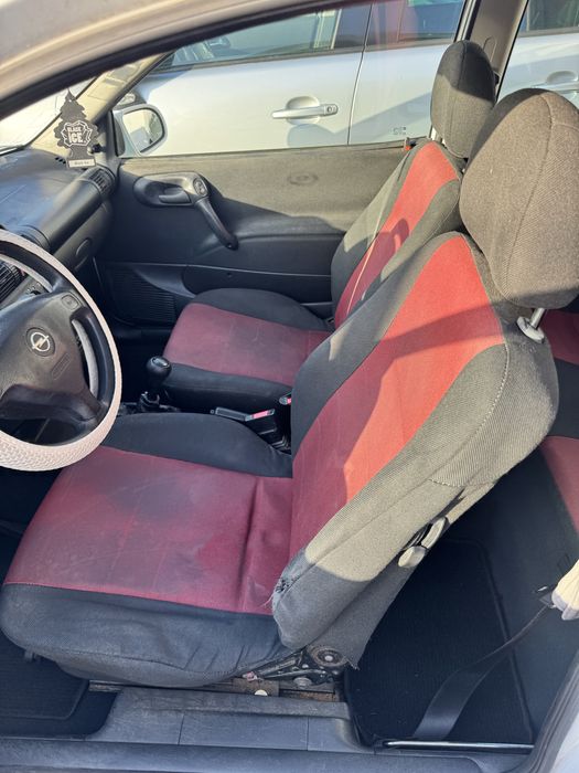 Opel Corsa 1.2i gasolina