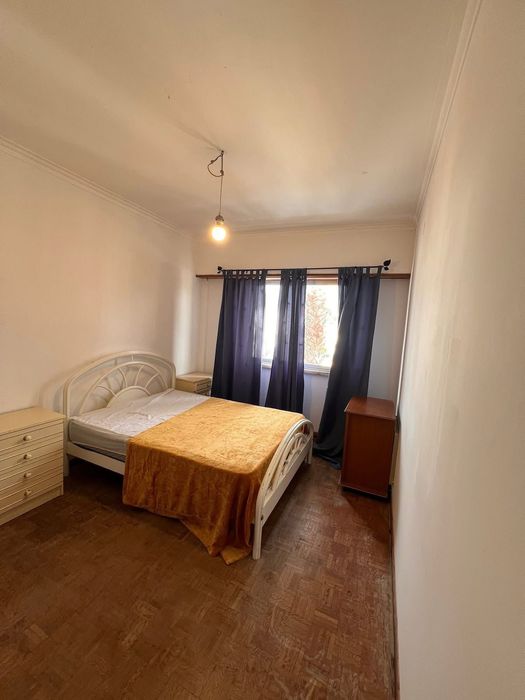 Arrenda-se quarto em Cascais , Alvide