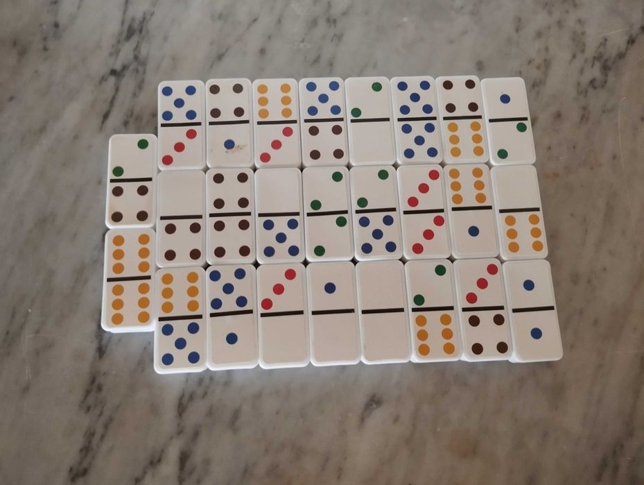 Dominó de plástico
