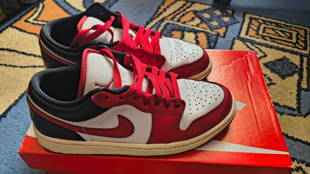Кросівки Nike Air Jordan 1 Low Red