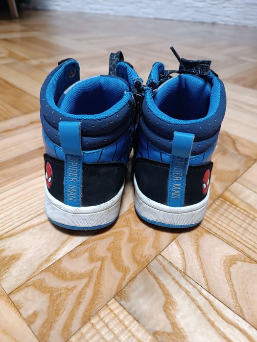 Adidasy Spiderman 32 buty sportowe