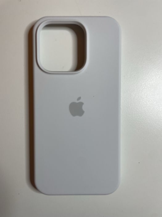 Capa Iphone 15Pro branca nova