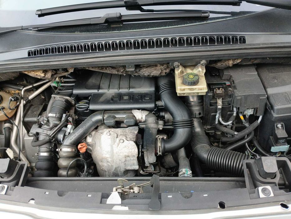 Peugeot 5008 1.6HDi de 2010 - Peças Usadas