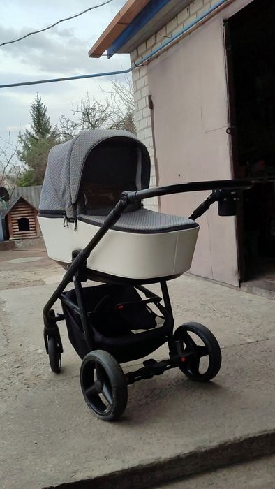 Каляска 2 в 1 Adamex