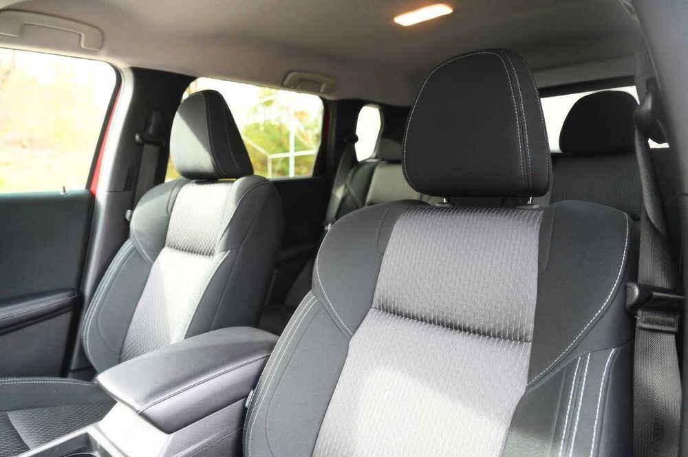 Mitsubishi Outlander PHEV SEL      2023