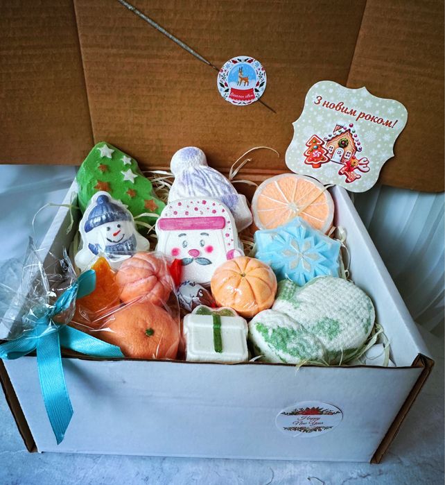 подарунковий набір свічка мило бомбочка для ванни букет з мила