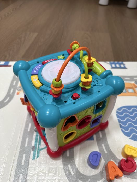 Бізікуб limo toys, сортер battat