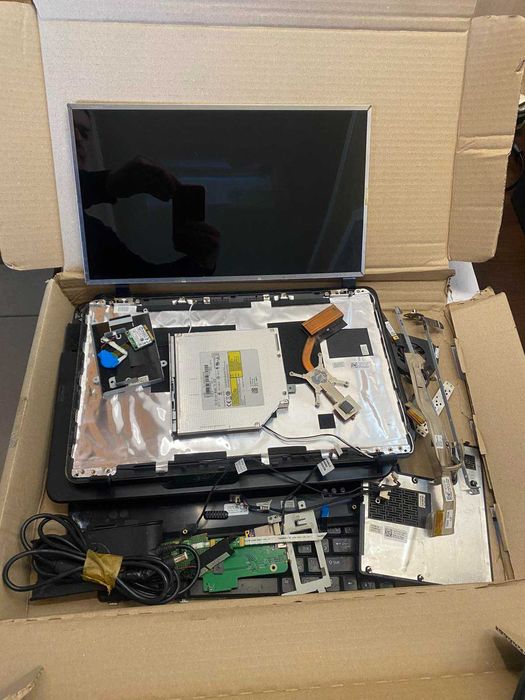 Dell vostro pp37L на запчастини.