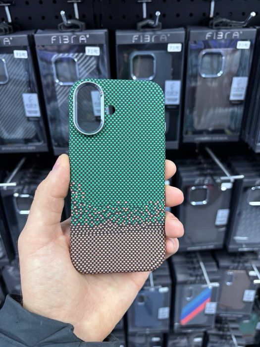 Карбоновий чохол на iphone 16/ 17 MagSafe Fibra. Чехол айфон 16/ 17