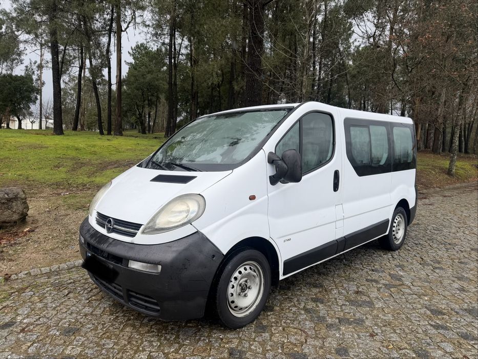 Opel Vivaro 1.9CDTI 6Lugares