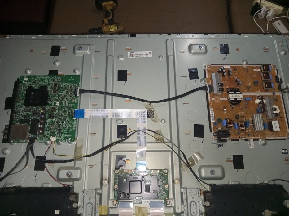 Продам платы запчасти  на телевизор SAMSUNG