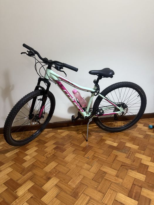 Bicicleta nova unica dona excelente estado de conservaçao