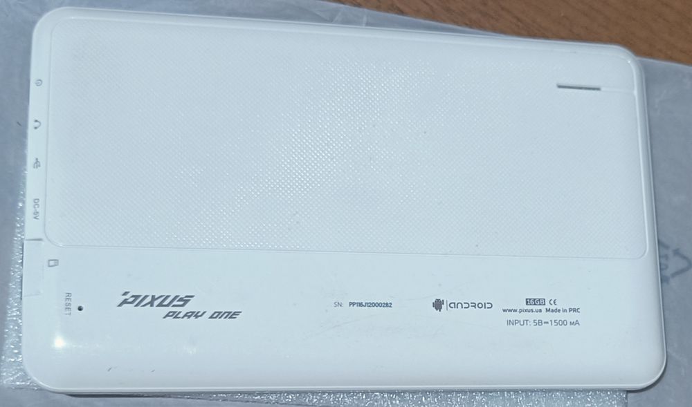 Планшетний ПК Pixus Play One