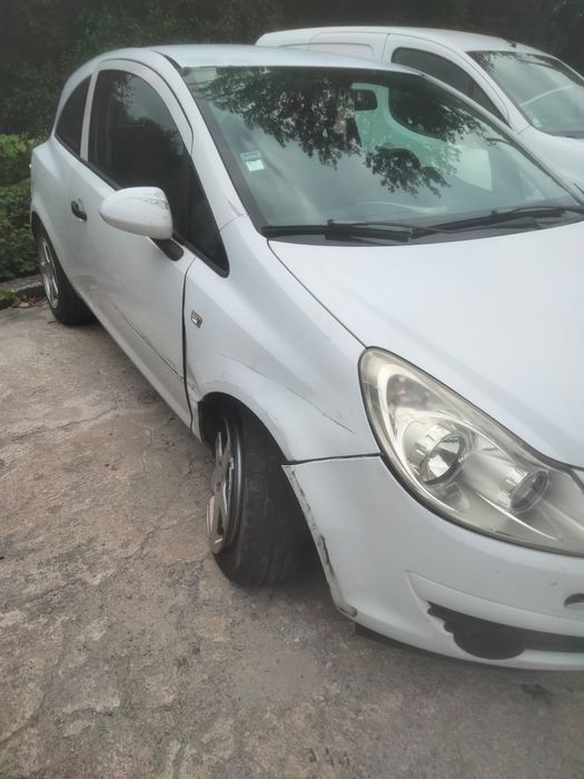 Opel corsa d 1.3 cdti para peças
