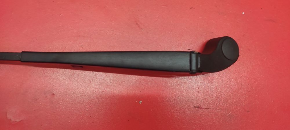 Дворник BMW X5 E53 E70 F15 поводок дворника БМВ Х5 Е70 ф15 ф25 двірник