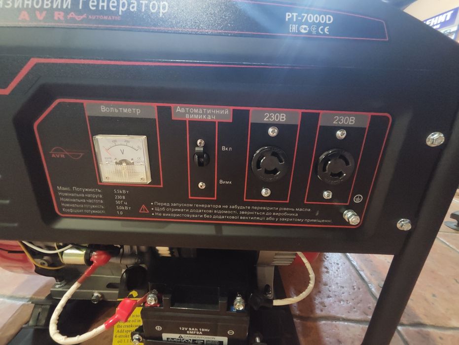 Бeнзинoвый гeнepaтop Edon PT-7000D/5.5кВт/100%медь/эл.старт/1фаза