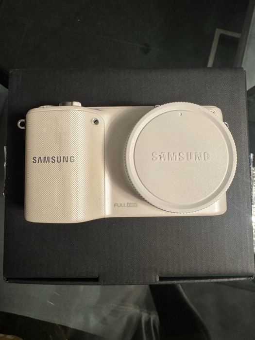 Maquina fotografica Samsung NX2000