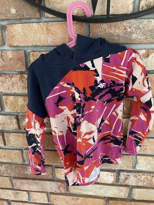 Bluza 4F kolorowa 122r