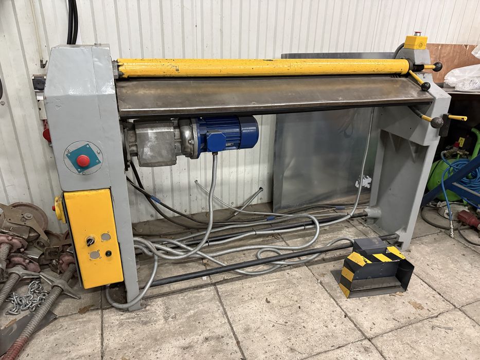 Zwijarka  do blachy elektryczna.