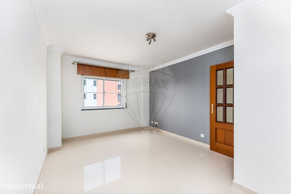 Apartamento T2 para arrendamento