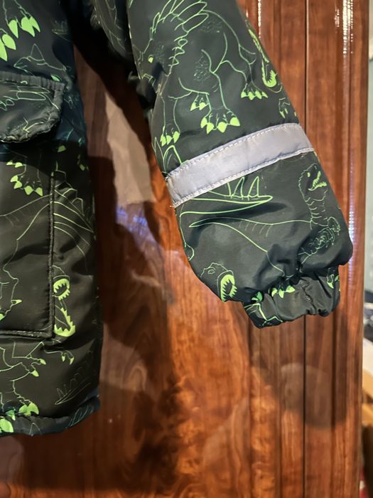 Продам куртка зима 134 розмір