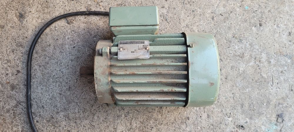 Електродвигун 0.75 кВт.1380 об.