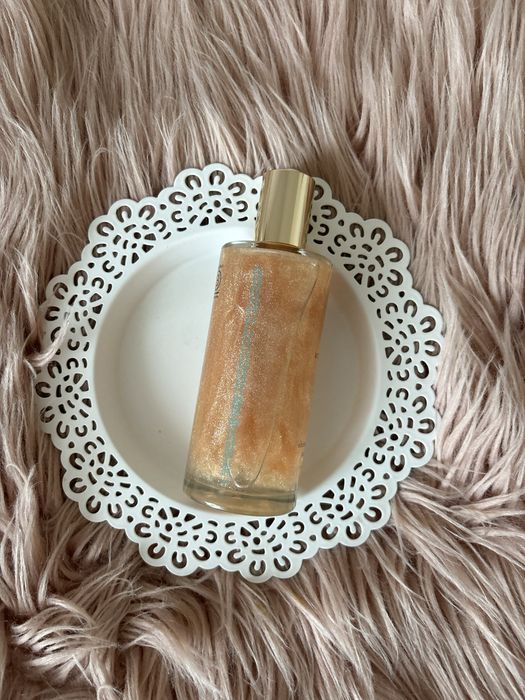 Okejek do ciała z brokatem Rituals Ritual of karma