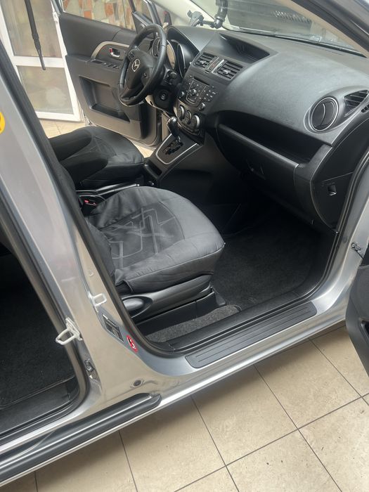 Mazda 5 офіціальна