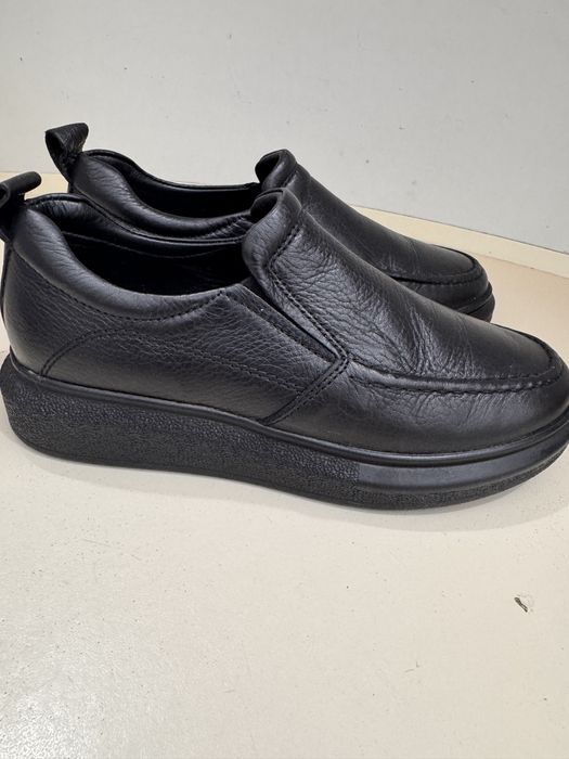Змінне взуття Туфлі чорні  шкіряні