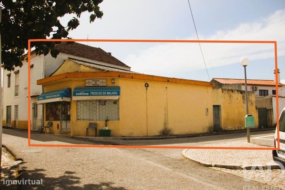 Loja / Estabelecimento Comercial em Malhou, Louriceira e Espinheiro de