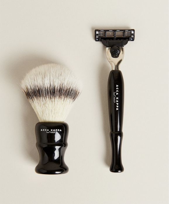 CONJUNTO DE BARBEAR ACCA KAPPA  NOVO