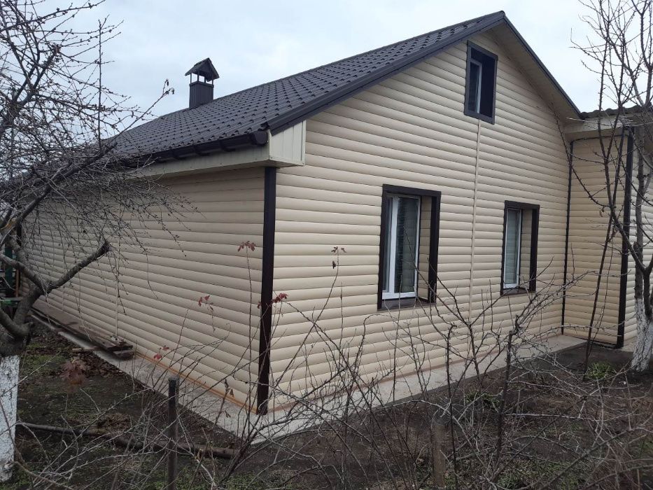 Сайдинг вініловий та металевий. Продаж та монтаж. Зашивка фасадів