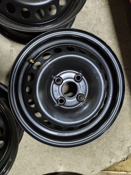 Felgi stalowe 14” 5,5J 4x100 ET47 Hyundai i10 Komplet TMPS 4szt FS69