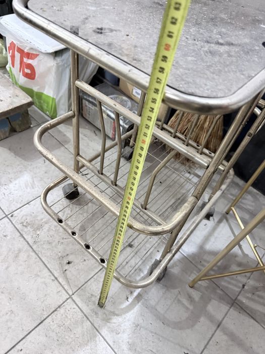 Продам обеденный столик