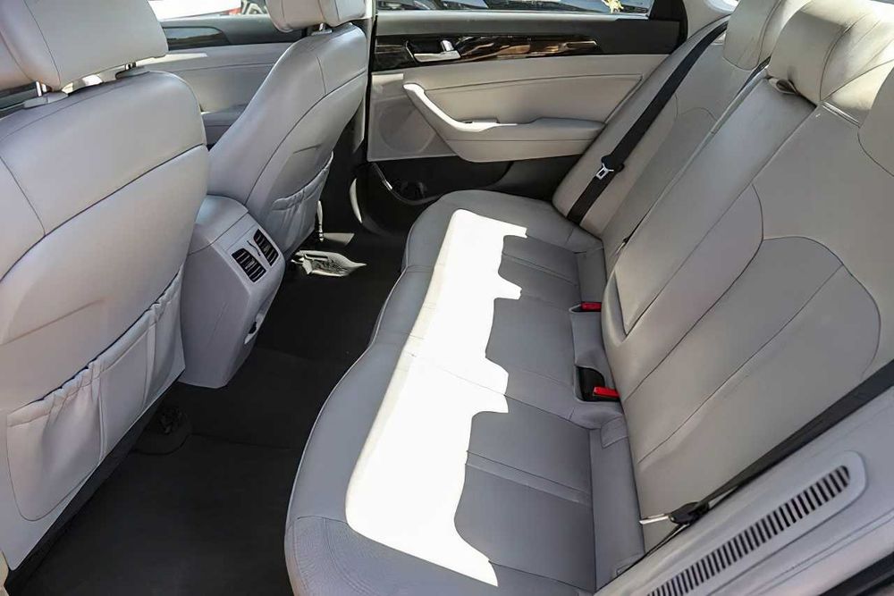 Hyundai Sonata Plug-in Hybrid Limited      2016