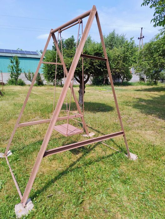 Huśtawka metalowa na łożyskach