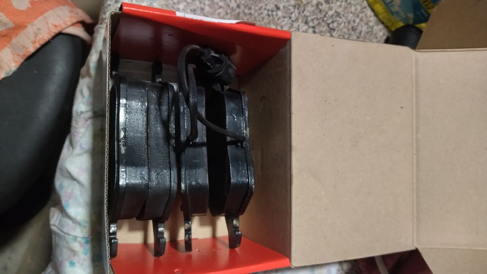 Гальмівні колодки Passat 5,6, golf, Skoda Audi