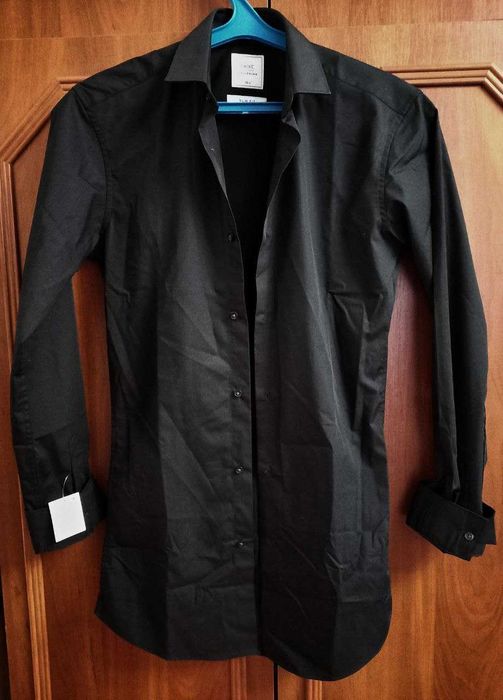 Продам рубашку мужская Next